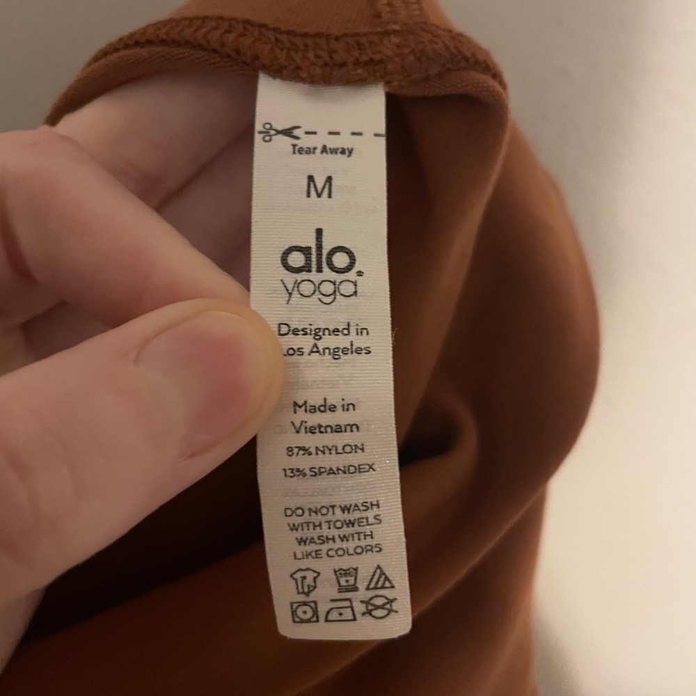 Alo Yoga Airbrush high rise biker shorts M brown active athletic running - Picture 5 of 5